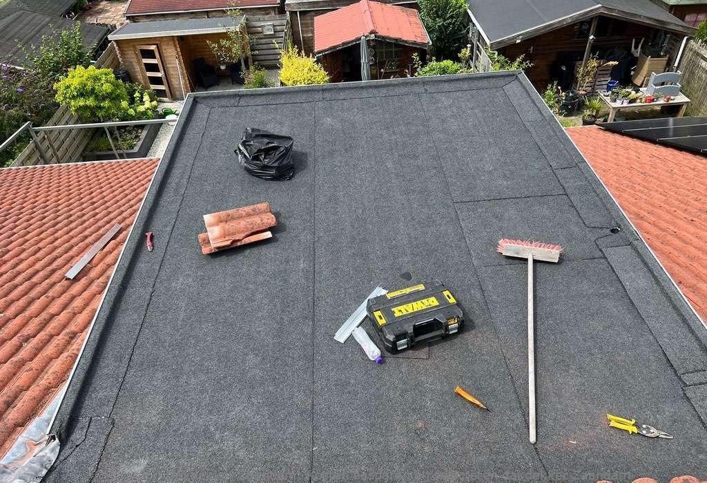Kosten Besparen Bij Selecteren Dakdekker Zaandam